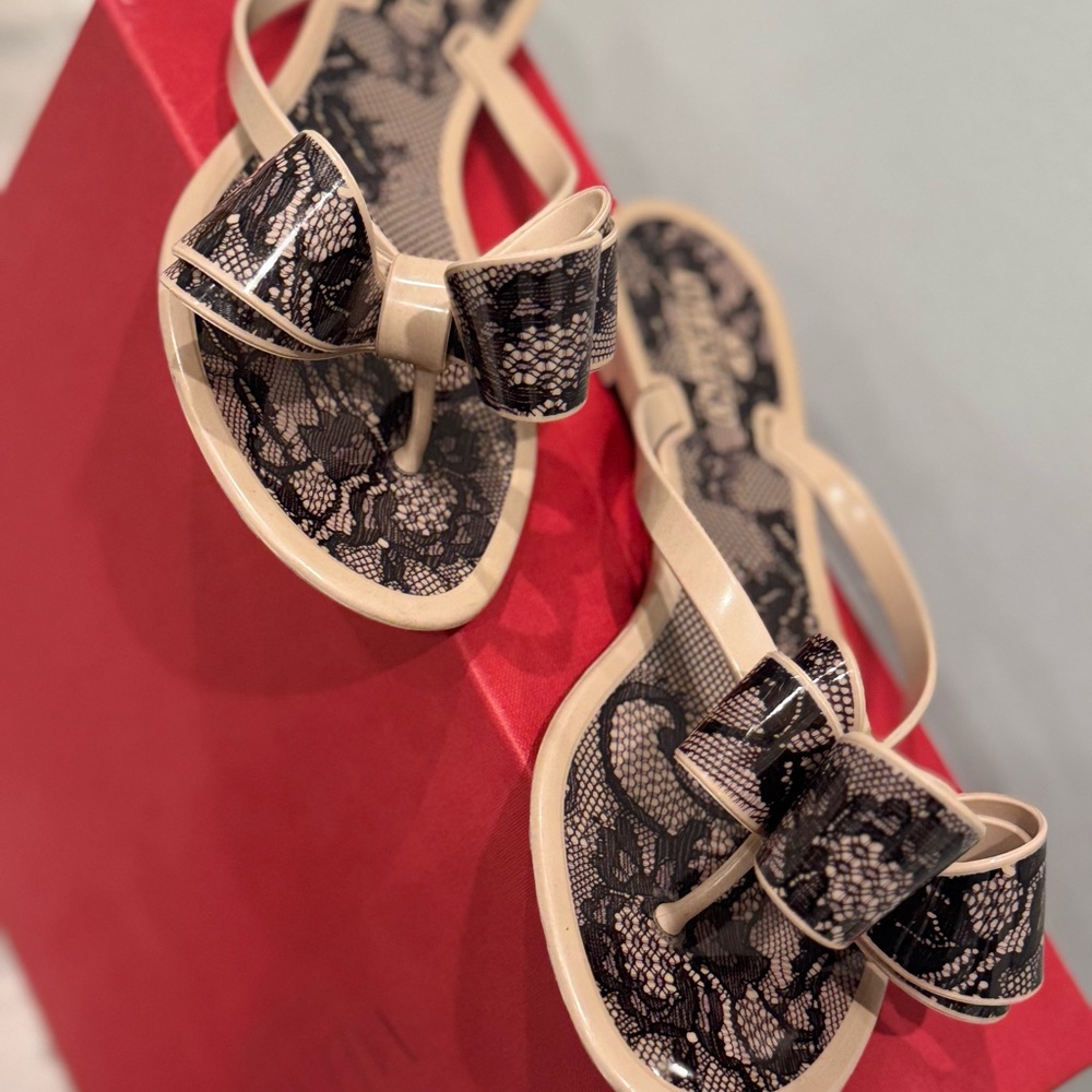 Valentino Garavani Black and Cream Sandals Artistic Design